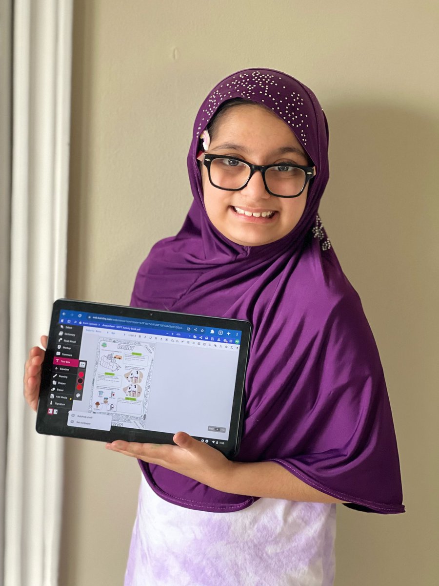 We are enjoying the farm tours! This student is showing off her great work and learning about dairy farms. 

#AITC 
#AITCanada
#GCFT22Canada
<a href="/AITCCanada/">AITCCanada</a>