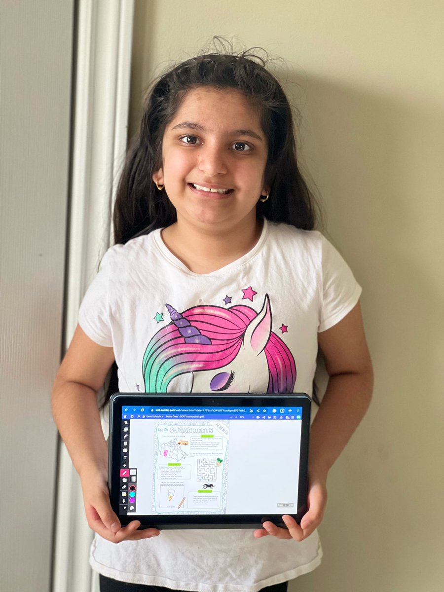 Thank you Agriculture In Canada.  This student is showing her learning about a sugar beet farm. 

#AITC 
#GCFT22Canada
<a href="/AITCCanada/">AITCCanada</a>
