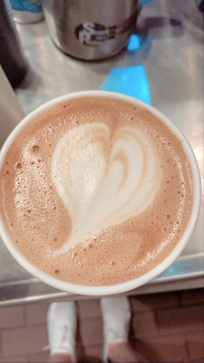 23emmashaw's tweet photo. Latte art is super hard but with a couple months of practice I love todo hearts and leaves!☕️The customers love it and I enjoy seeing their reaction when you create something personal for them!! #latte #latteart #CoffeeLover #coffeecreation #art #vibes https://t.co/xbPx3dCwFJ