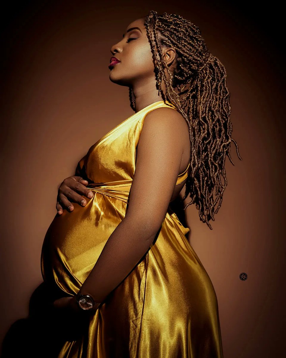 SahueJunior's tweet photo. Welcome to this world boy❤

#muse : @marlaine_ngoran

#studio : @le78studio
@juniorsahue.photography
📸 @junior.sahue 

#shootingstudio #shooting #photoshop #photoart 
#photography #miss #mode #modelephoto #model #art 
#lightroom #light #lightworker #woman #pregnancy https://t.co/XgDjVBt7dQ