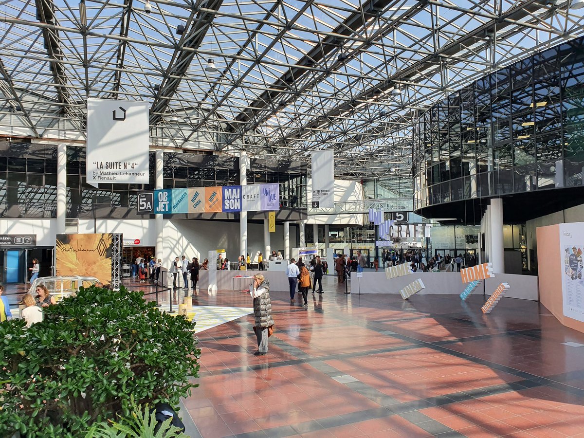 1er jour au salon MAISON&amp;OBJET pour l'équipe <a href="/LabSenioriales/">LAB Senioriales</a> et moi, après avoir passé la journée à arpenter 👣 les allées interminables du salon, sommes heureux de faire le bilan suivant : 11 sociétés dénichées 🌈 pour le #bienviellir de nos #résidents #seniors <a href="/senioriales/">Senioriales</a> .