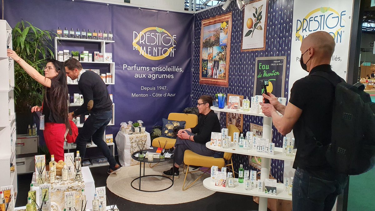 odridesign's tweet photo. 1er jour au salon MAISON&amp;OBJET pour l'équipe @LabSenioriales et moi, après avoir passé la journée à arpenter 👣 les allées interminables du salon, sommes heureux de faire le bilan suivant : 11 sociétés dénichées 🌈 pour le #bienviellir de nos #résidents #seniors @senioriales . https://t.co/7DCq0Uel7u