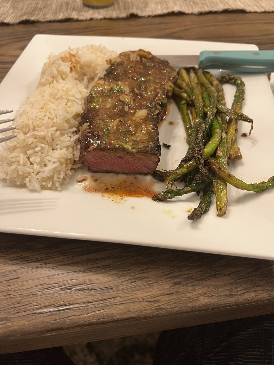 Perfectly cooked steak 🤤🤤