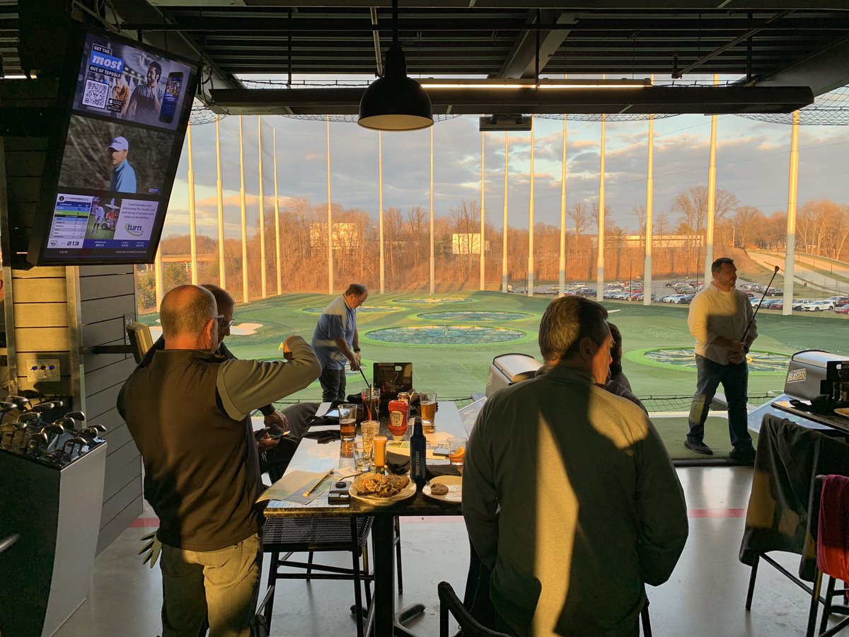 JoinTheTurn's tweet photo. Beautiful night for @Topgolf #changingcourseimprovinglife https://t.co/yFPgTHu2lf