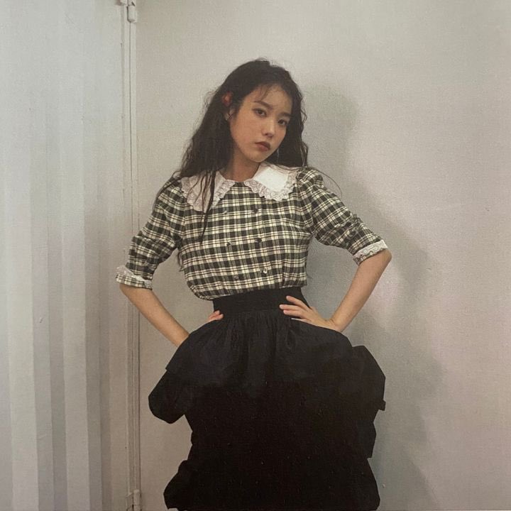 아이유 (@iufolder) on Twitter photo 