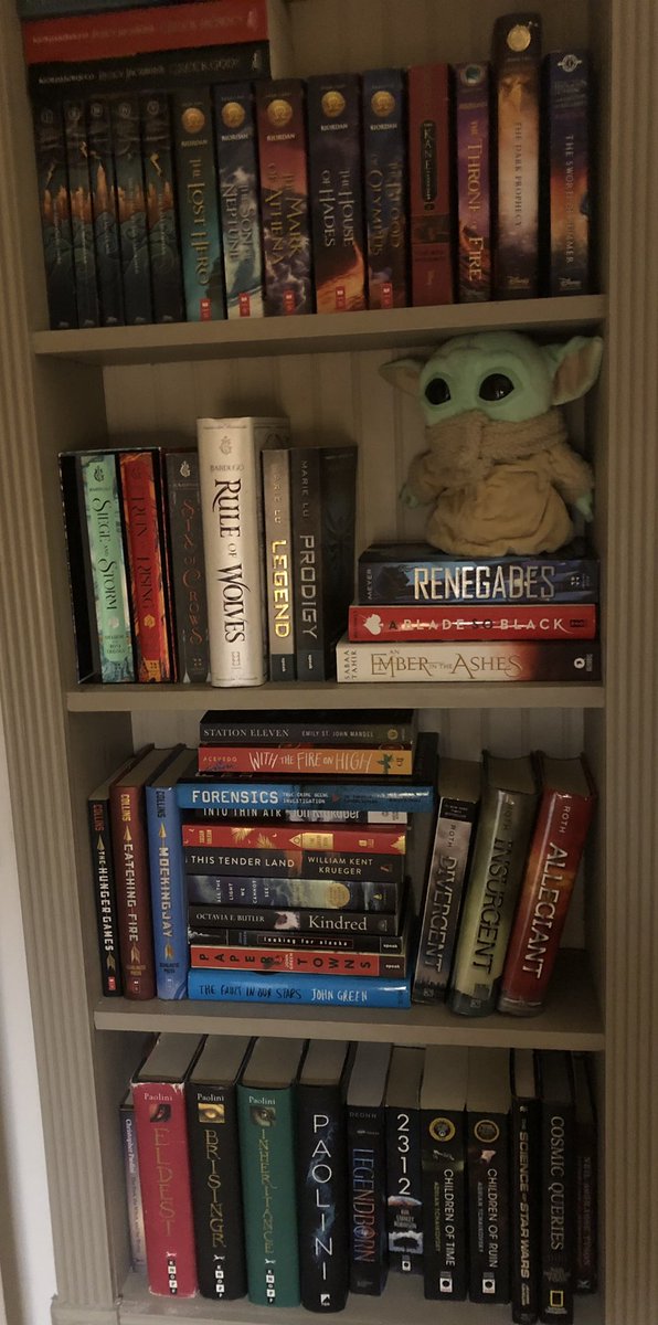 Stefani112117's tweet photo. once again I have reorganized my bookshelf!!!! 

this is by far my favorite organization of it:

it’s split w/ top shelf holding any Rick Riordan books (iconic), 

the second to top holding fiction,

(part 2 threaded) https://t.co/ayjF50M531