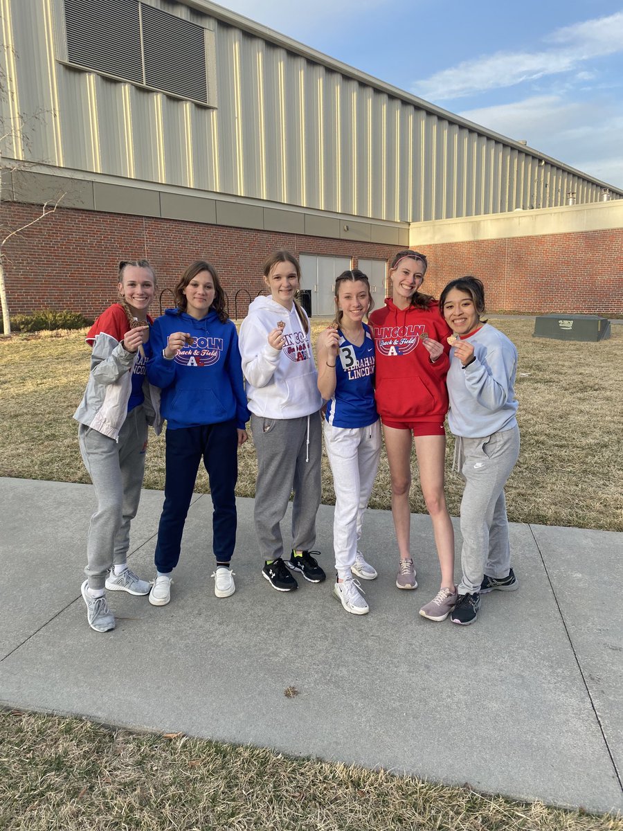 Congrats to these medalist!! .     missing ⁦<a href="/EmONeal12/">Emma O’Neal</a>⁩ &amp; ⁦<a href="/RauHutson/">Hutson Rau</a>⁩