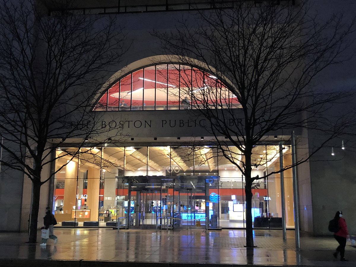 Day 83 #100daysofwalking 
30 mins of walking each day.
A  dreary evening in Boston.
#outdoors #Wellbeing #ThursdayThoughts #copleysquare