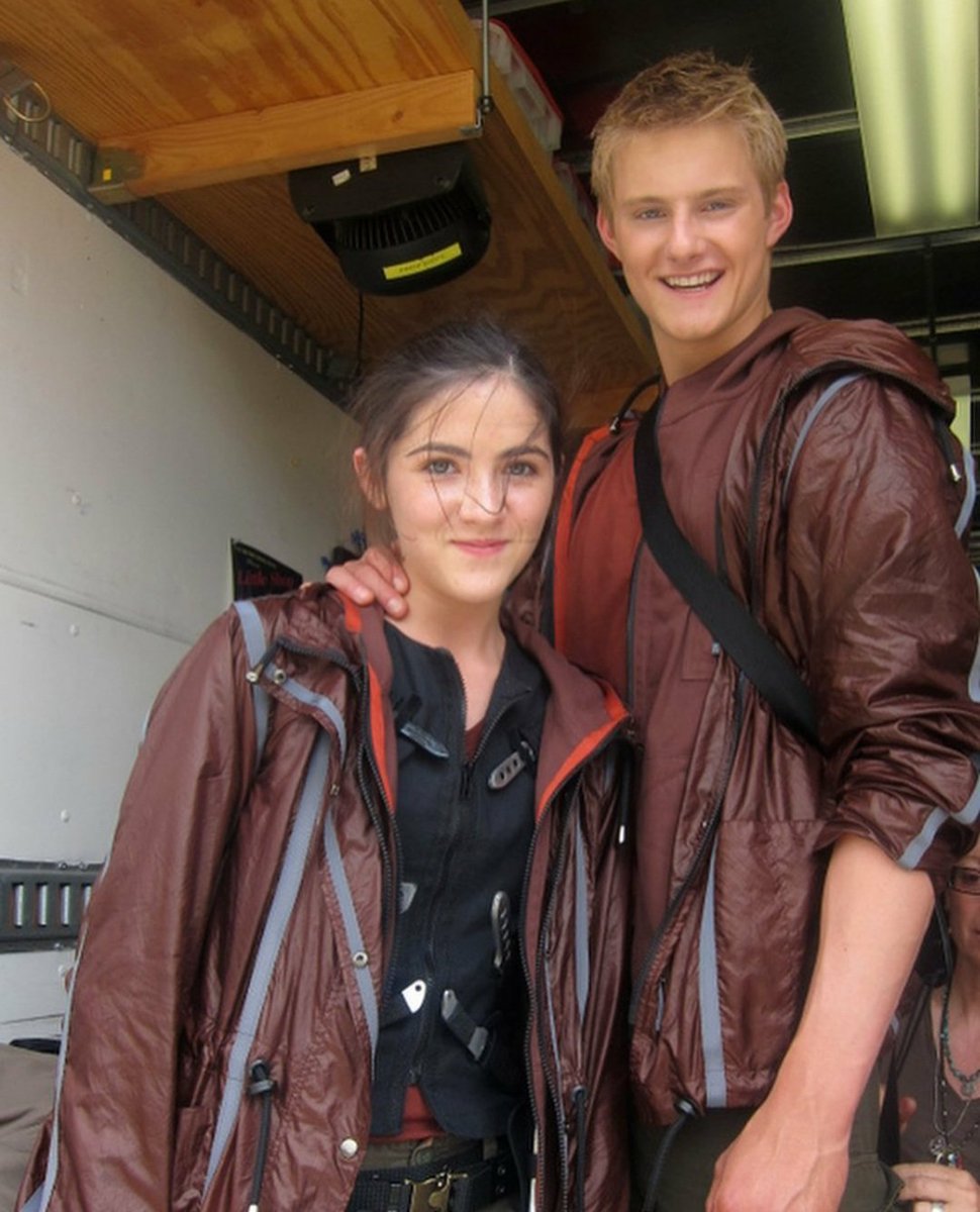 rheneriella's tweet photo. CLATO IS THE SUPERIOR SHIP SO TRUE

I'M NEVER RECOVERING FROM THIS

#TheHungerGames #Clato https://t.co/lqyETUhGe1