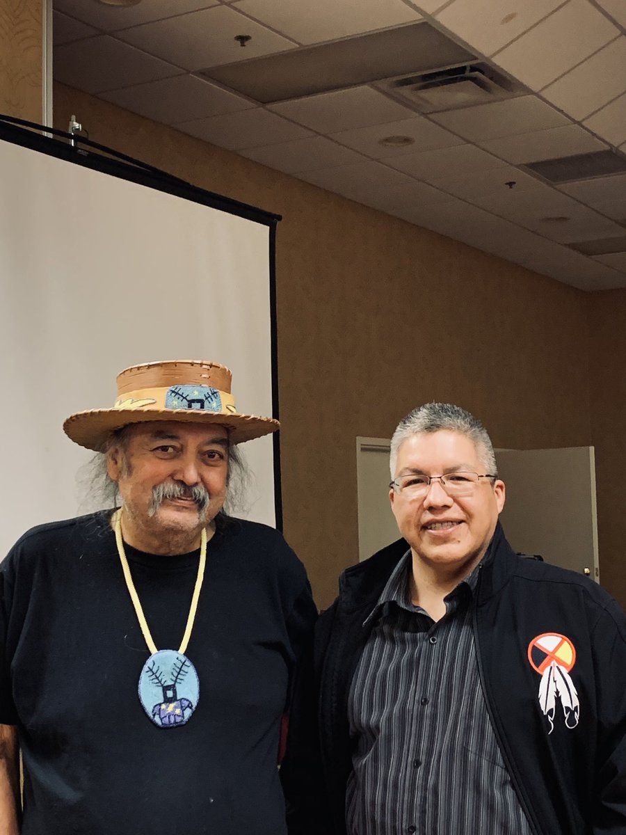 grahamcmarshall's tweet photo. Always a treat when @AlanSyliboy performs at our #NSITEN Strategic Visioning Sessions !
#IndigenousTourism #Mikmaw https://t.co/7dOYeM1vFm