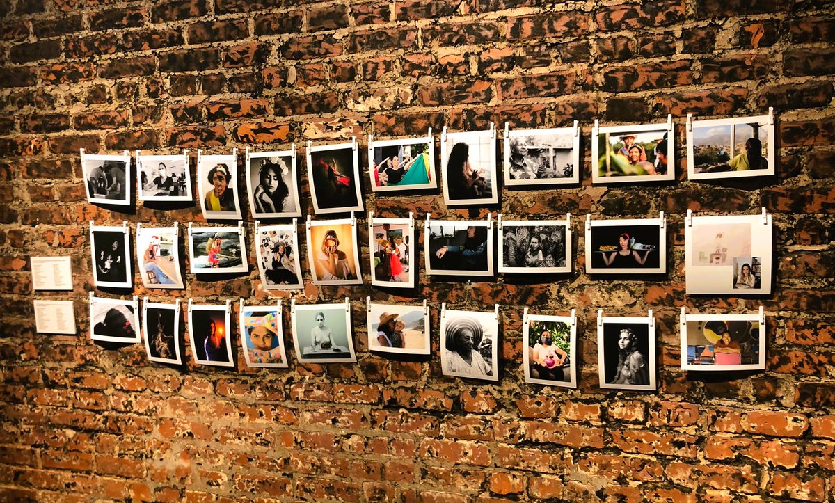 <a href="/VoCommunism/">Victims of Communism</a> , OSC venezolanas y el portal <a href="/AlternosLA/">Alternos</a> organizaron ayer la recepción de la exhibición de las fotografías ganadoras del concurso “La mujer en la que me convertiré”, proyecto de la fotógrafa venezolana <a href="/pburmicky/">Patricia Burmicky</a>.
Compartimos imágenes.