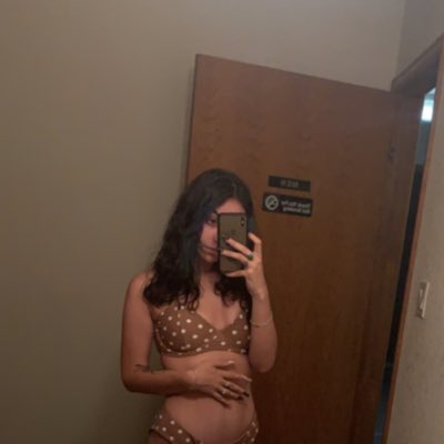bellababy7714's tweet photo. #NewProfilePic #sellingcontent #nsfw #funtimes https://t.co/6fJjYcl6hU