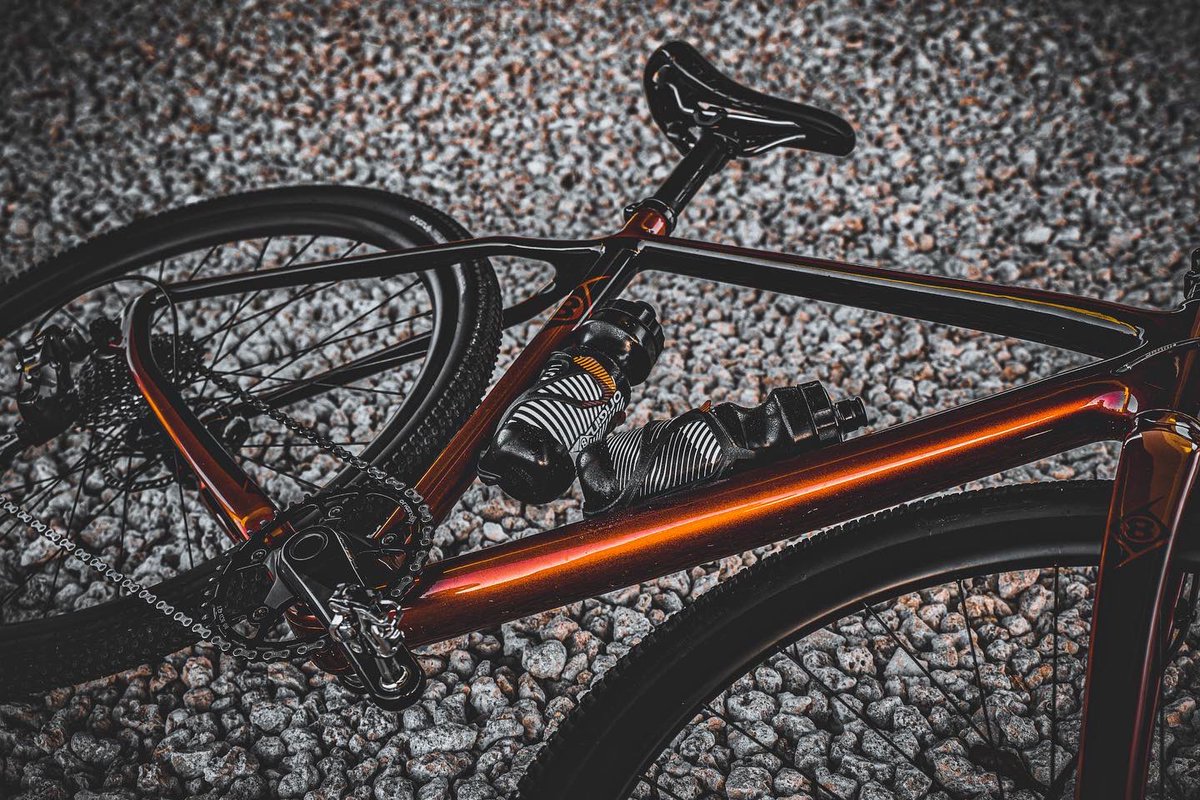 Origin8Cycling's tweet photo. Klutch Carbon bottle cages feature a firm and secure grip for your hydration bottles. This is totally clutch, especially while pedaling through bumpy terrain. (No pun!) Available in different color options. https://t.co/2mg92gtOf5