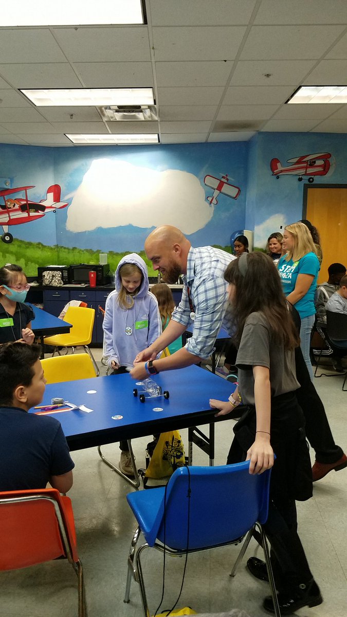 woodams1st's tweet image. 4th grade went to @mositampa today to compete in STEMpalooza! They competed in 2 events and earned a gold and a silver!! So proud of their teamwork and determination! Yay 4th grade!

@Crestwood2021 @TampaBaySTEM @HCTM_Math @WeAreHAEST