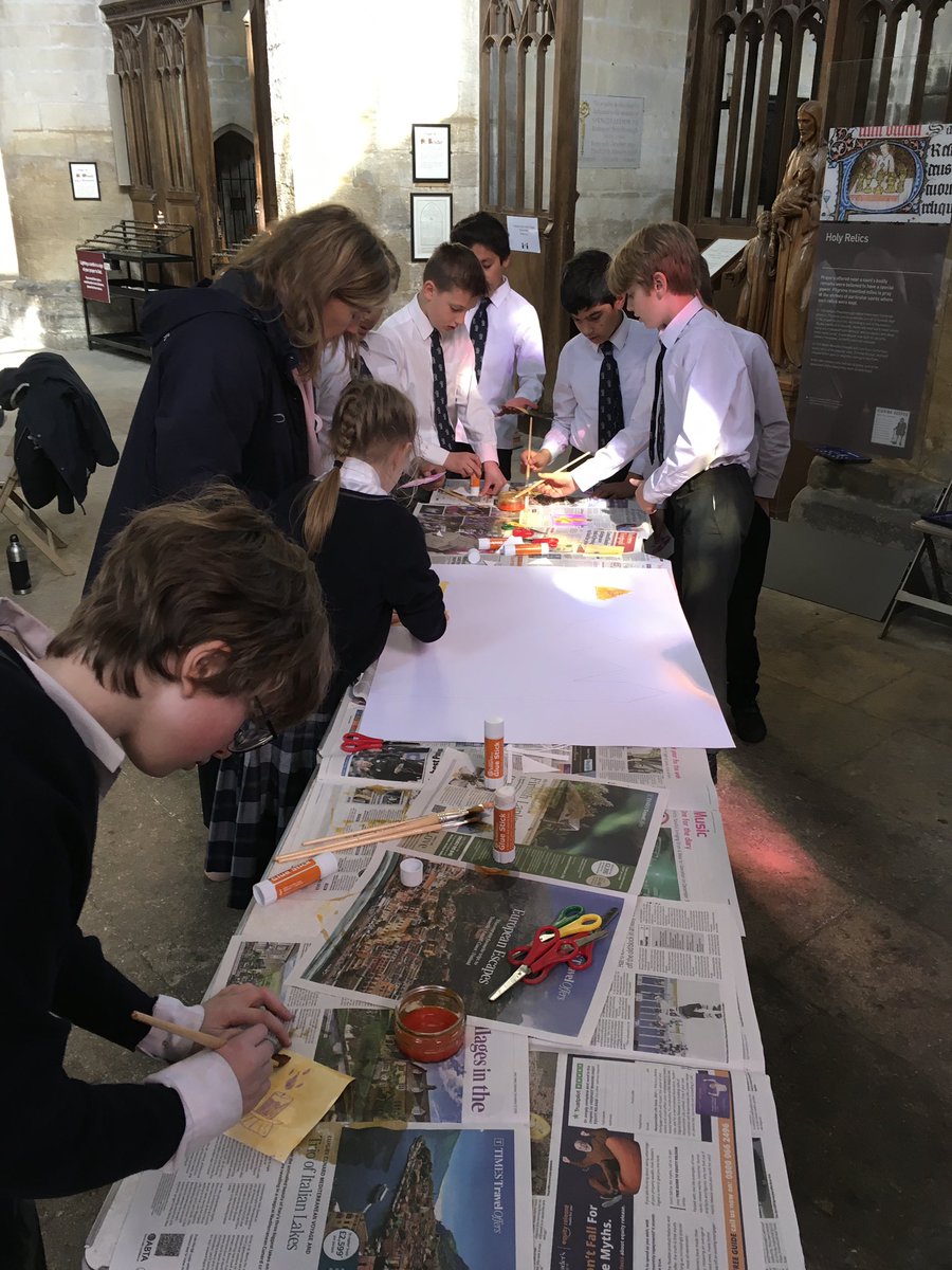 LaxtonJunior's tweet photo. Our morning of Easter reflections at @pborocathedral was topped off with an afternoon of collaborative artwork. #WeAreLJS #LJSArt #LJSYearFive #CathedralCollage #WaxResist #ComplimentaryColours https://t.co/npeJIcpkoE