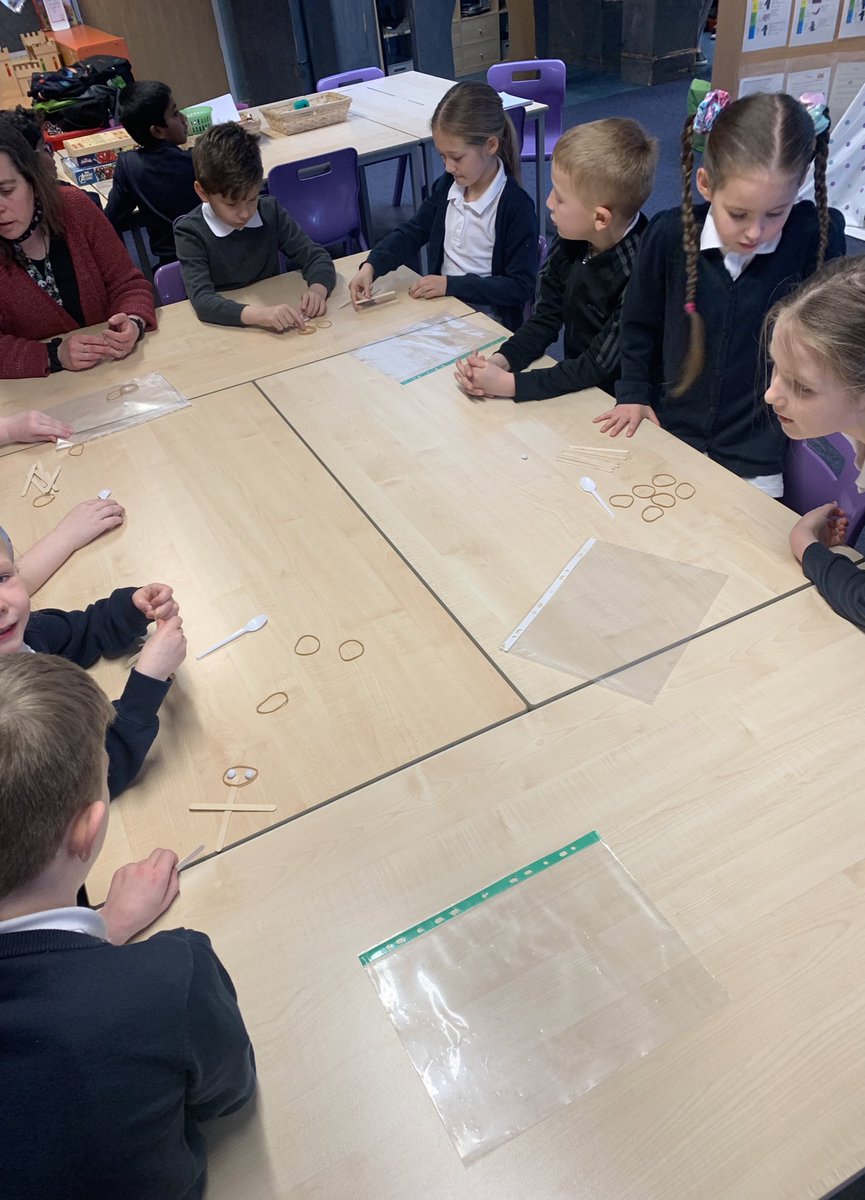 MissBonar_'s tweet photo. For STEM this morning, we experimented with resources to create catapults, measured how far they could make a pompom travel and created video instructions on how to make one. Everyone was so engaged in the learning! @carmondean_ps @WL_STEM https://t.co/SCYv9BoFV2