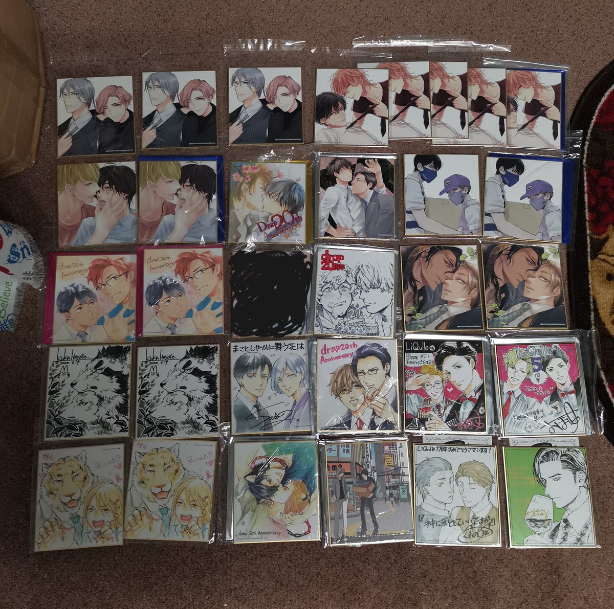 kellyxzhang's tweet photo. Shipping from US / Int'l OK
Looking to sell a shitload of Yaoi items
More in photo album.
Sort by name and it'll be at the end
https://t.co/CgtCpxl1Yp
#BL #Yaoi #BLgoods #Yaoigoods #Boyslove #Yaoimerchandise #yaoimerch #BLmerch #BLmerchandise https://t.co/ePnC81Baoa