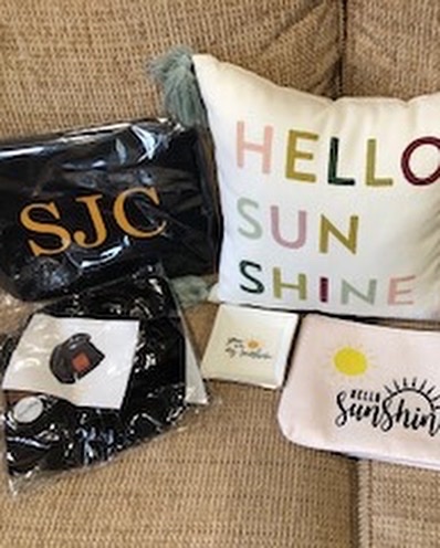 sjli_ps's tweet photo. We will be holding our Sunshine Bingo on 3/30 on Zoom during common hour! This will raise funds for our parent organization. To participate, please donate $5 to our classy page and fill out the Google form! We hope to see you all there! 🌼💛☀️🌟🌻 @SJCSGA @SJCNY_Involve https://t.co/Jtz6PCs36W