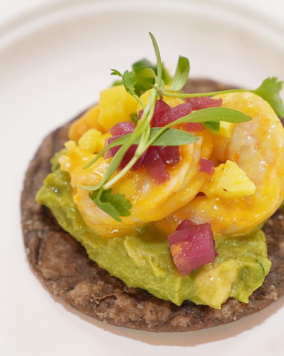 Congrats to Little Llama Peruvian Tacos for taking home the Golden Dish Award! Every Plate by Plate, our attendees vote on their favorite food &amp; drinks, and this year, the Shrimp Ceviche Tostada was unbeatable 💪 Definitely pay them a visit in Little Tokyo when you can! 🦙