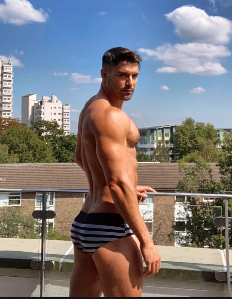 LazzaratoXXX's tweet photo. https://t.co/OeU5NyyWhS