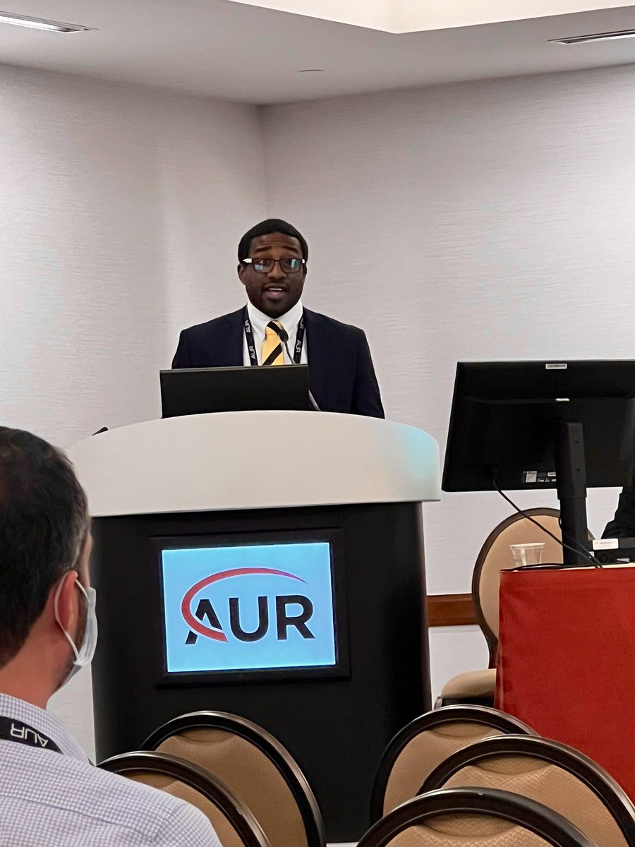 Walking away RICHER in knowledge. 💰🧠.

Thanks to our very own Dr. Phil Asamoah to enRICHing us with his talk: “Personal Finance: It’s never too early to start…or too late to learn”

This talk was MONEY!!! 🙌🏻🙌🏻🤑

<a href="/CURadiology/">CU Radiology</a> #AUR22