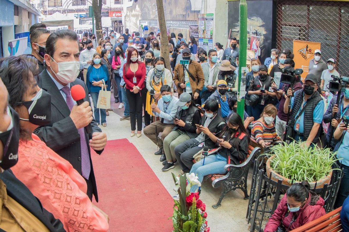 ManfredBolivia's tweet photo. Agradezco a la cooperación sueca y a la Fundación #FAUTAPO, por capacitar a nuestros productores locales en el programa, “Empoderamiento socioeconómico de mujeres, hombres y acceso a mercados”. Desde la Alcaldía seguiremos apoyando y fortaleciendo a todo el sector productivo. https://t.co/ZSzalDC5aR