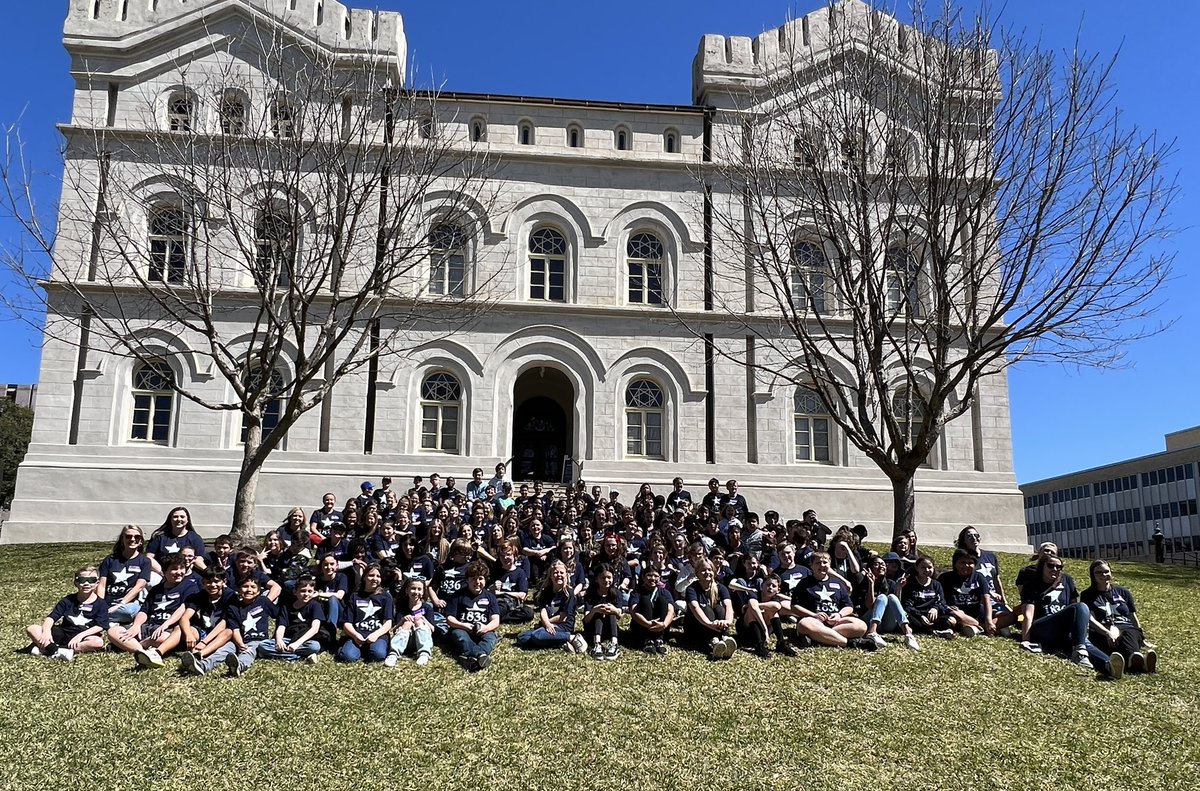 Amanda Gill tweet media