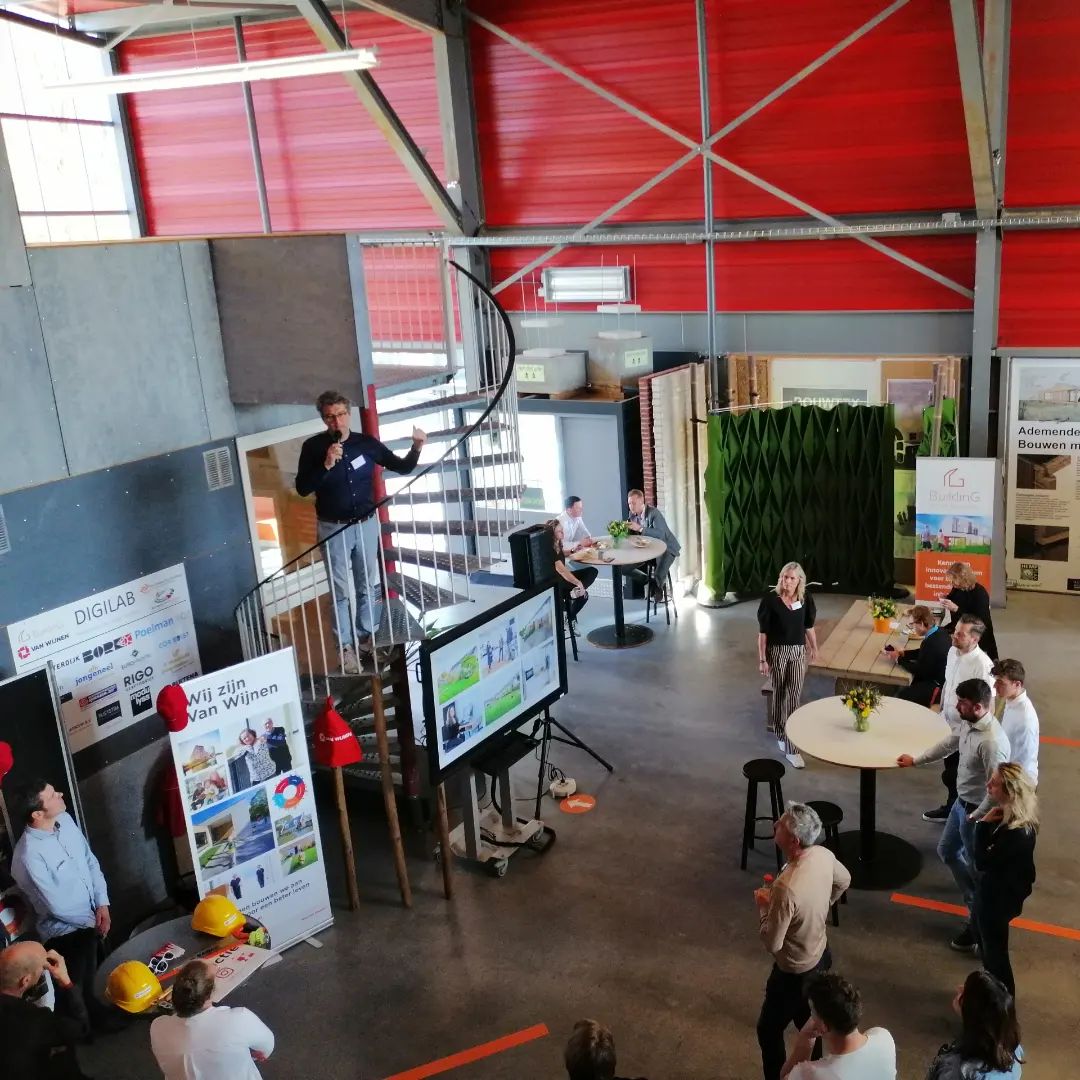 Vandaag was de bedrijvenmarkt voor studenten van <a href="/hanze/">Hanze</a>. BuildinG is daar een mooie omgeving voor. 43 bedrijven zochten een of meer matches. (Fotocredits <a href="/HanzeBuiltEnv/">Built Environment Hanzehogeschool</a>)