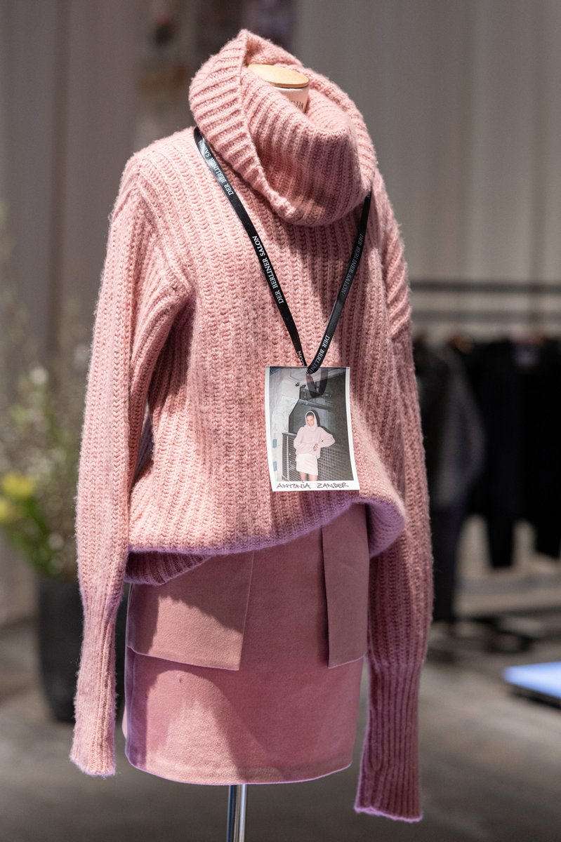 nfriisk's tweet photo. Tag 1 der Mercedes-Benz Fashion Week in Berlin: Der Berliner Salon im Kraftwerk. #mbfw #berlin #BerlinFashionWeek #kraftwerkberlin #swissphotographer #fashion #fashionphotographer #nordfriisk #BerlinFashionWeek #zurich #nordfriisk https://t.co/DVMPFAM4Mk