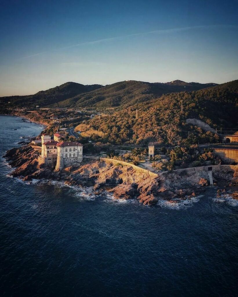 Castello del Boccale
.
ift.tt/nVGfot9
.
Photo by @apzonetv
.
#tuscanyplanet #visittuscany #tuscanlandscape #tuscany #toscana #livorno #calafuria #castellodelboccale #tuscanylovers  #italyvacations instagr.am/p/Cbf9Ky4Lphh/