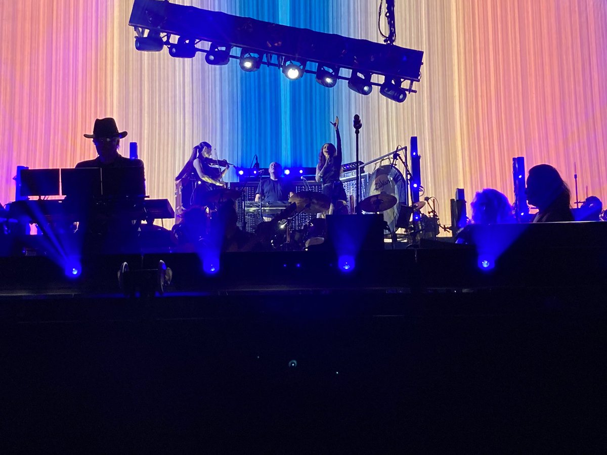 NickMoores's tweet photo. @Voltage2793 @thejoeeley @TheO2 @HansZimmerLive Interstellar looked great indeed! https://t.co/CZ0olQ5sr3
