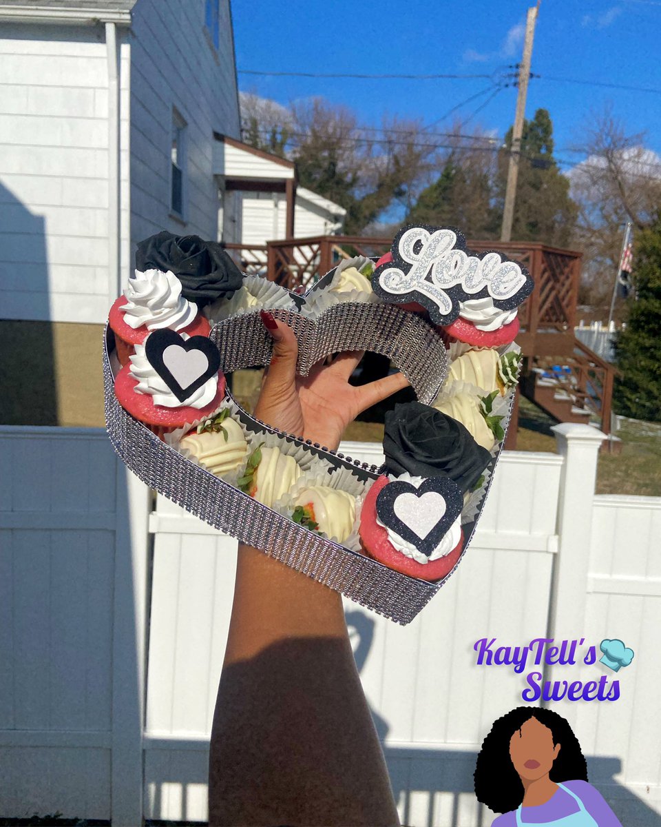 KayTellsSweets's tweet image. This is what I’ve been up to…

Availability on my site💜
Located in Baltimore, MD✨