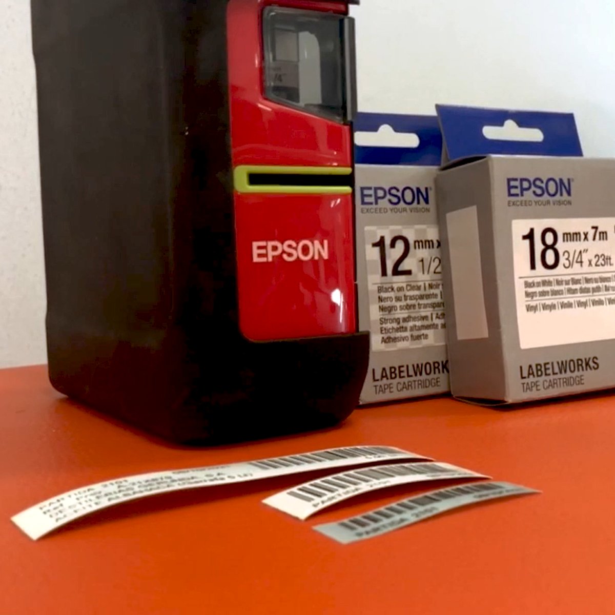 softwarecuiner's tweet photo. 🆕Con nuestro software puedes ahora diseñar e imprimir etiquetas personalizadas para tu restaurante. Facilita la trazabilidad y lectura de inventarios etiquetando productos comprados o tus fabricaciones de cocina 🏷️ @Epson_ES #LabelWorks #EpsonLabelWorks #etiquetaspararestaurante https://t.co/Tr0rmLkNZJ