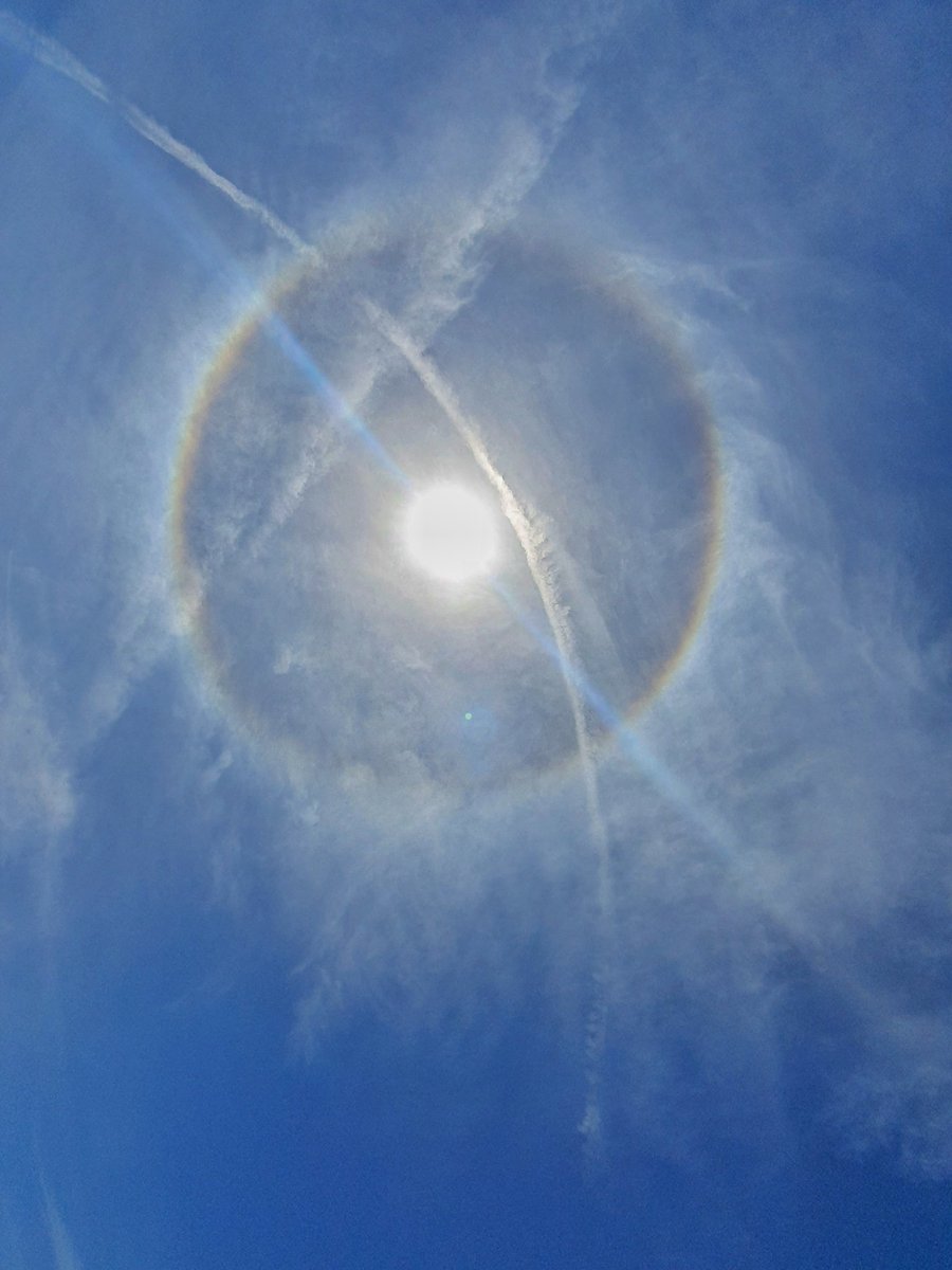 DANYELOSO's tweet photo. HALO SOLAR está tarde en #cancún @VivoEnCancun https://t.co/JCPlRDMLVI