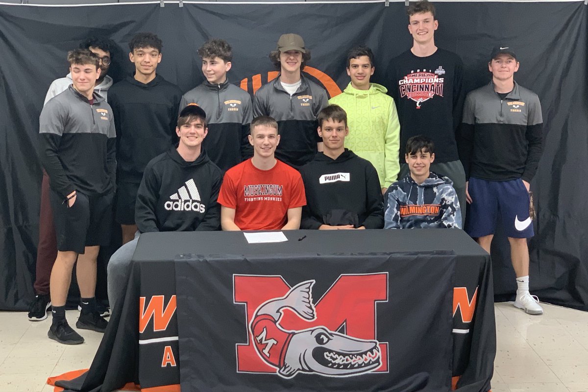 Congratulations Avery Warix on signing with Muskingum University!  Avery will continue his education and soccer career with the Muskies!