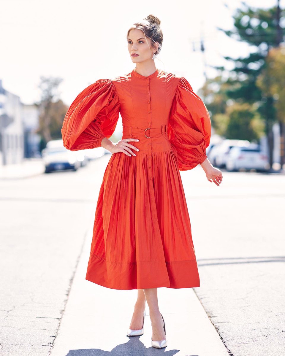 Good day for some sunshine🌞
-
-
-
Pix by <a href="/RikerBrothers/">Riker Brothers</a> makeup by <a href="/KarishmaAhluwal/">Karishma Ahluwalia</a> 
#matrixresurrections  #matrix4 #echo #trinity <a href="/the_matrix_4/">ママ</a> @wbpictures #actress #editorial  #bold   #drama #cast #action  #actress <a href="/zerogravitymgmt/">Zero Gravity</a> @PersonaPR