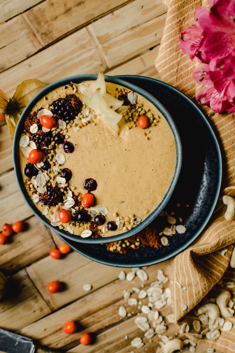 HomestatFarm's tweet photo. Add oats to your daily smoothie! #HomestatFarm https://t.co/bDRpu8vxks