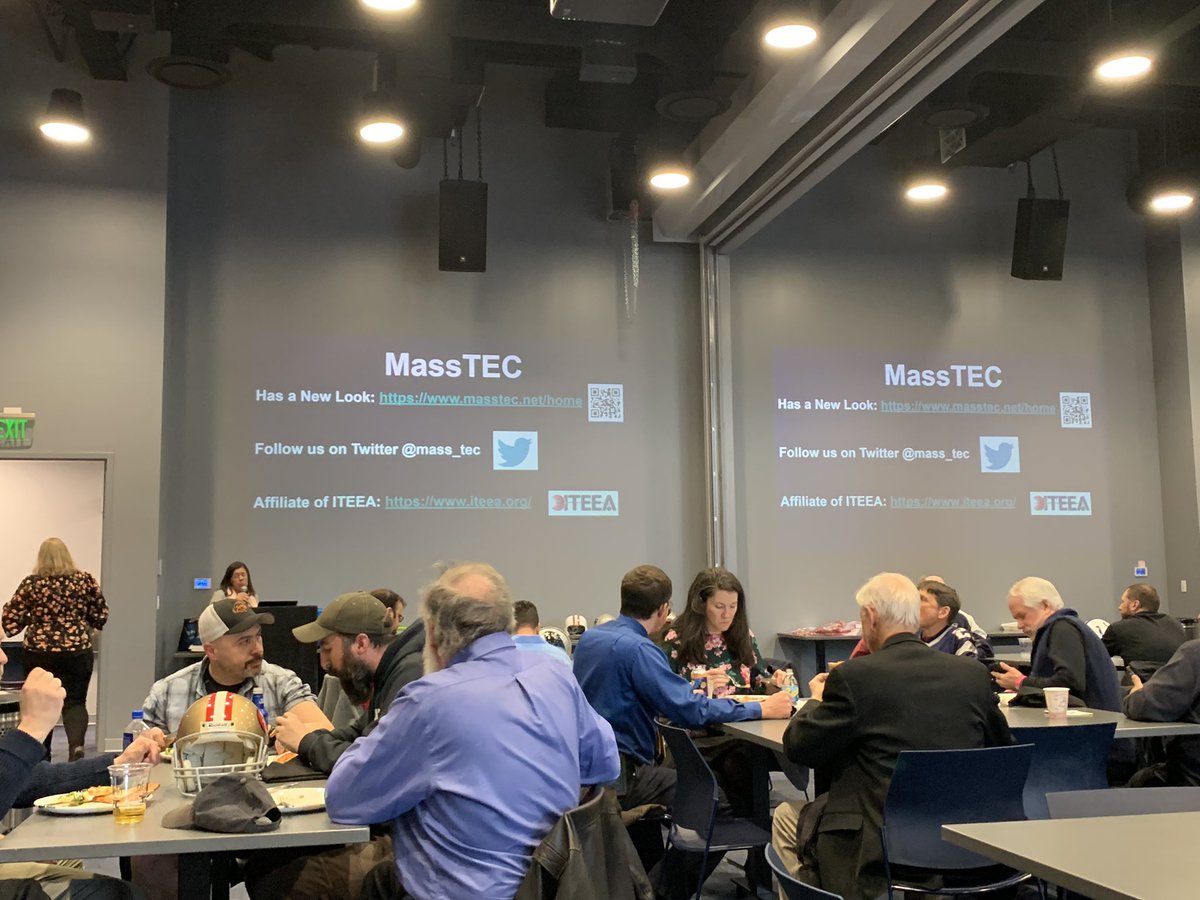 MiddleboroMiLAB's tweet photo. Attending #MassTec conference and talking with with other technology/engineering educators! Thanks #Patriots for supporting this! #ScottZolak https://t.co/28hshq1wRV