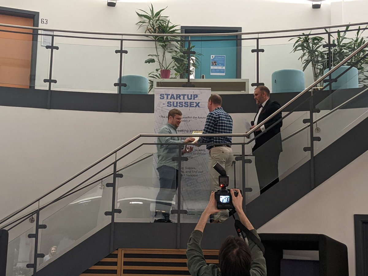 And the winner is... 2nd Prize goes to Samuel Gandy from Wireless Wild. 1st Prize goes to Jazmine Tilley from Protective Bubbles. Congratulations to all this years finalists. The hard work starts tomorrow! @sinc_innovation @SussexUni
