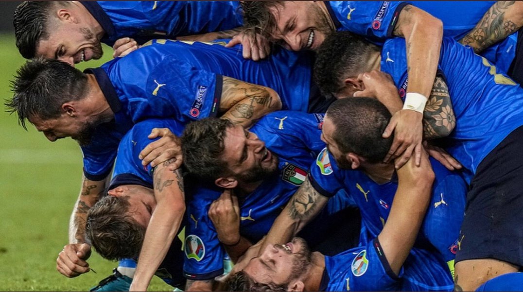 lastgiuli's tweet photo. dove sei finita, amore? come, non ci sei più?
e ti dico che mi manchi, se vuoi ti dico cosa mi manca

#ItaliaMacedoniadelNord https://t.co/Gmr19FtDby