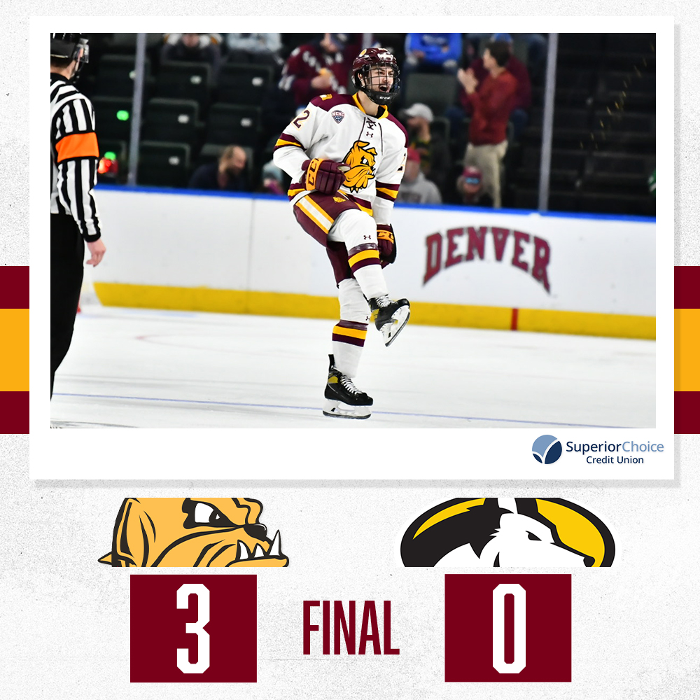 UMDBulldogs's tweet photo. MOVING ON

@UMDMensHockey // @SuperiorChoice_ https://t.co/lHTWY06abb