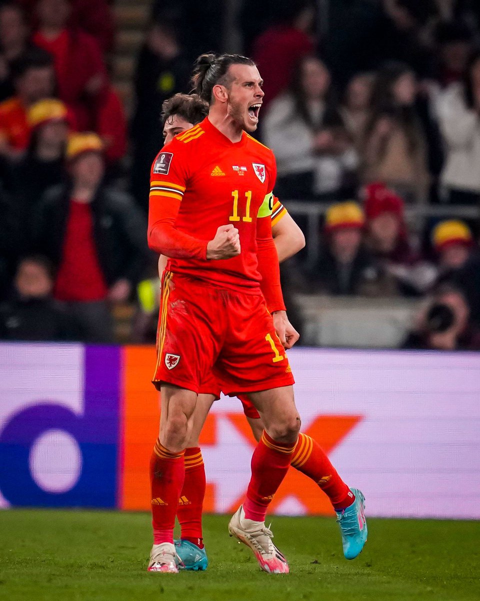 The best ever to wear the shirt

Sublime, <a href="/Cymru/">Wales 🏴󠁧󠁢󠁷󠁬󠁳󠁿</a>!