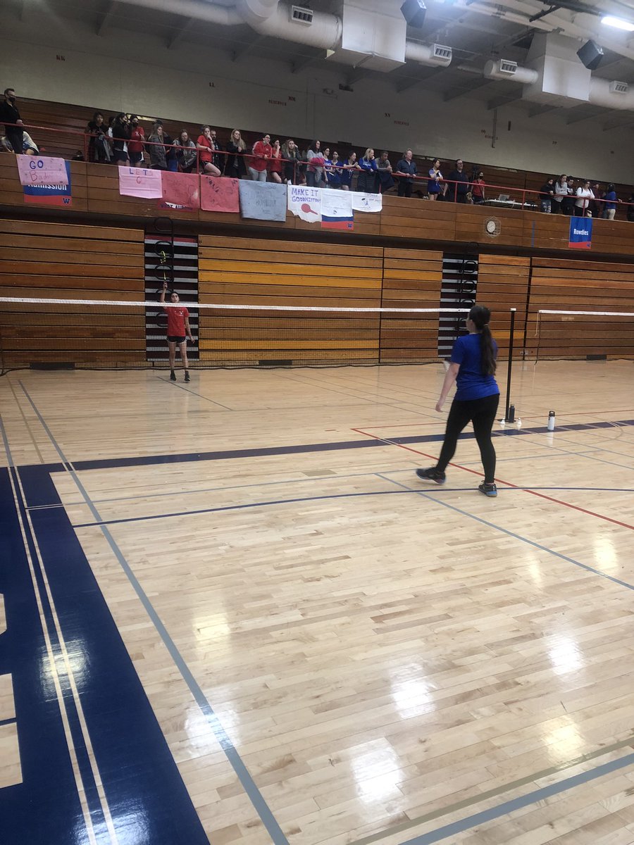 CMCWAHS's tweet photo. We moved from doubles to singles as West Aurora’s Avery Contreras takes on Geneva’s Lindsay Posejpol 🔴🔵 https://t.co/afkG3O4ca4