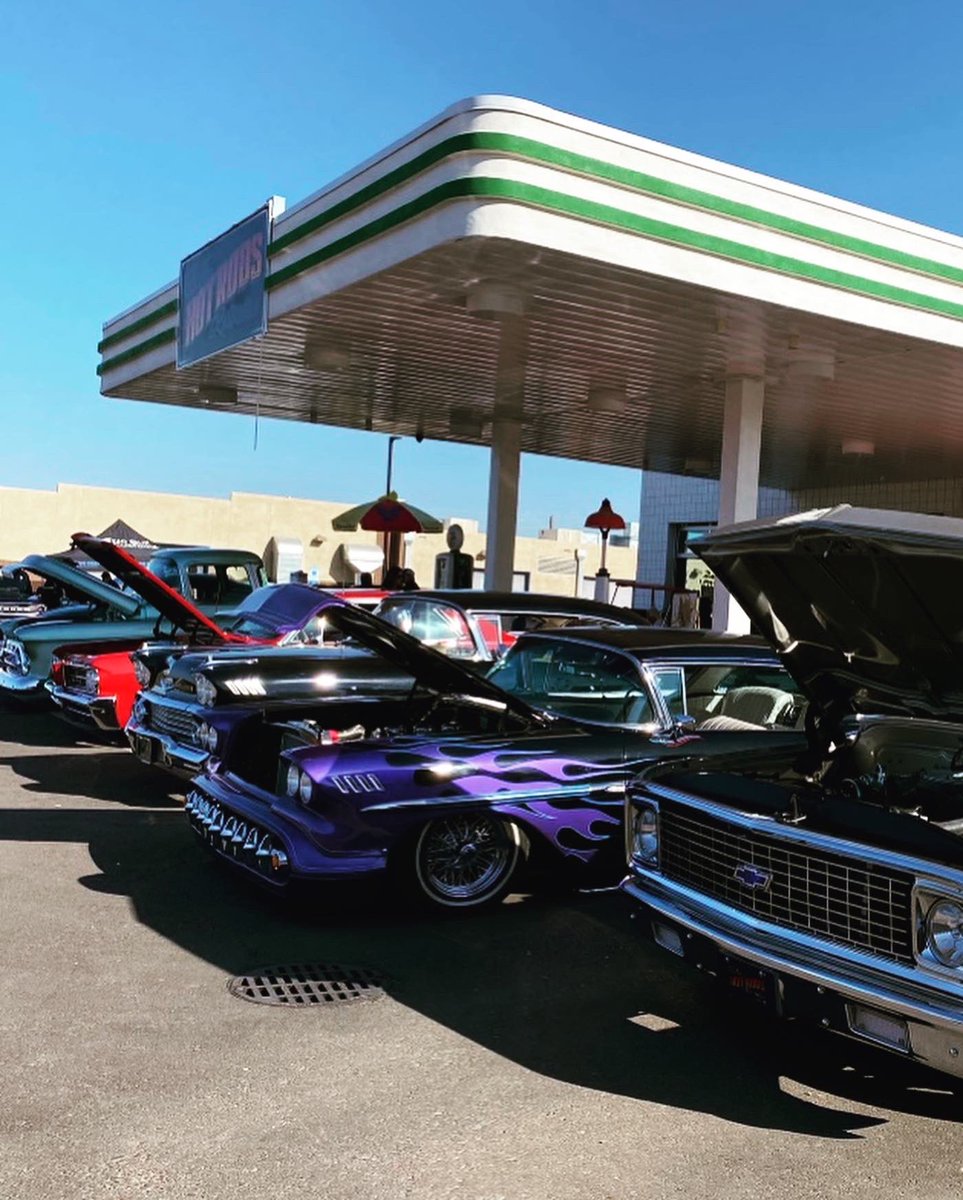 SanTanrepairs's tweet photo. Come join us April 2nd for our Annual Open House at San Tan Auto Body/ San Tan Hot Rods. Our open house starts at 9 AM and goes till 1 PM.  Bring your classic car or hot rod to our show and shine hot rod show. There will be burgers and sodas on the house and a 50/50 raffle. https://t.co/bvaDlA6dSf