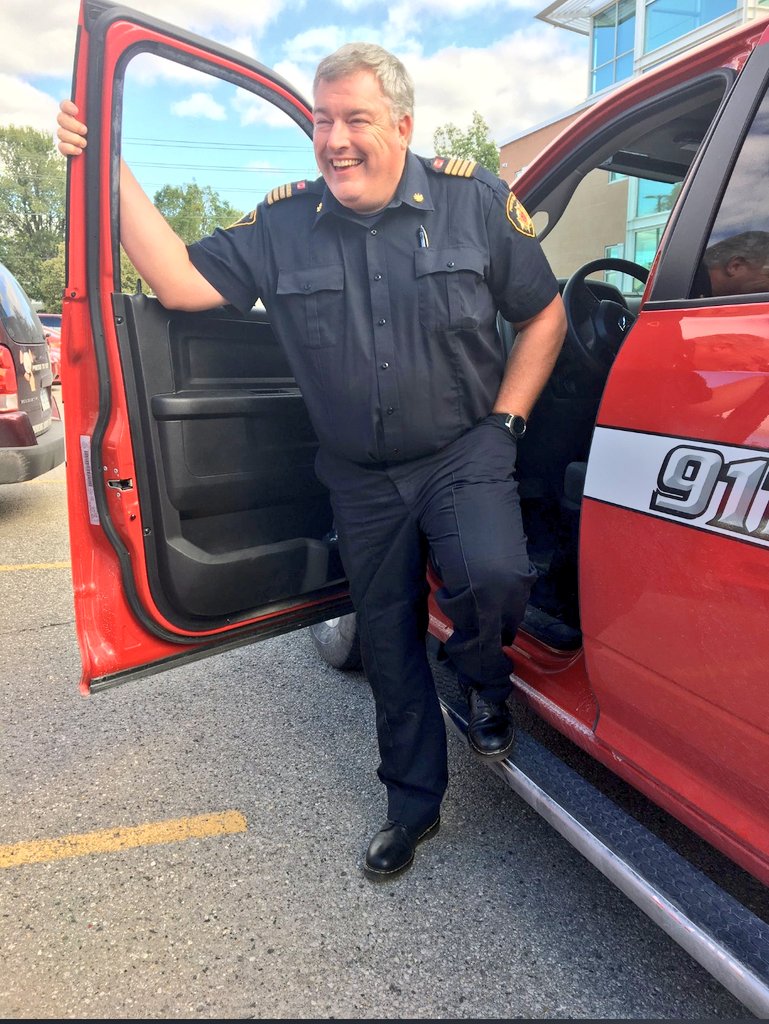 ChiefBillHunter's tweet photo. Not sure that I say this enough...I am blessed to have these 2 on my team. #BestJobOnThePlanet https://t.co/sZYVXbEl1s