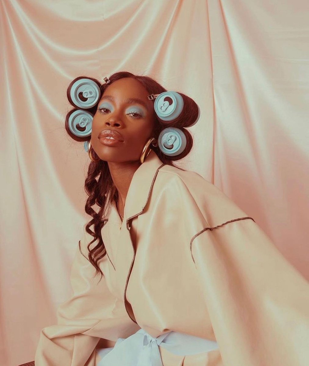 It’s the pastel rollers for us! 🦋

📸: @maniccomp_