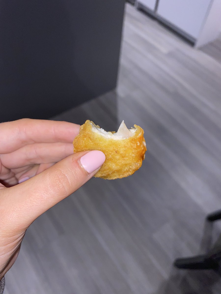 AliceHWinnie's tweet photo. @McDonaldsUK please compensate me for the trauma i have just endured https://t.co/nnSf4Qv8tT