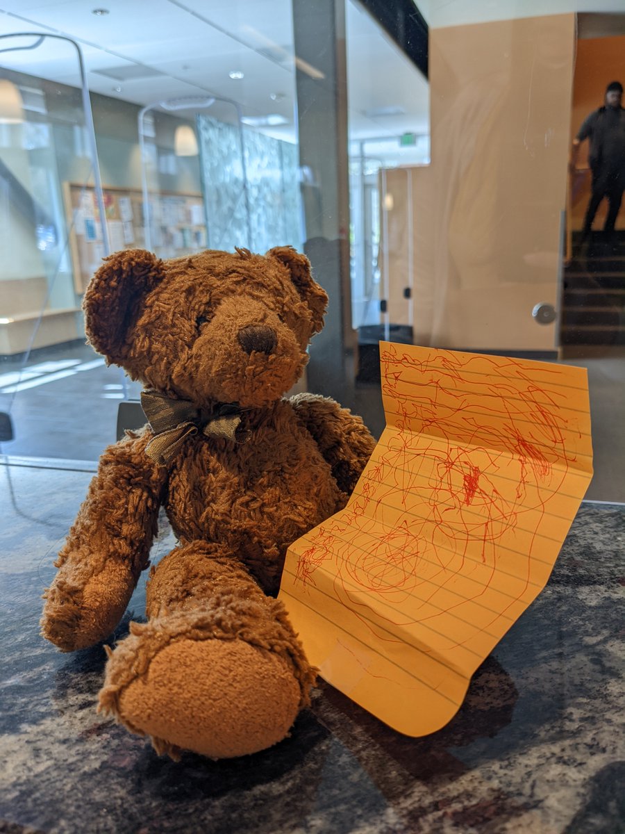 TigardLibrary's tweet image. A very kind young library visitor gave us this drawing, and the wee bear loves it! 

#Tigard #TigardPublicLibrary #LostAndFound #LibraryAdventures #TeddyBear