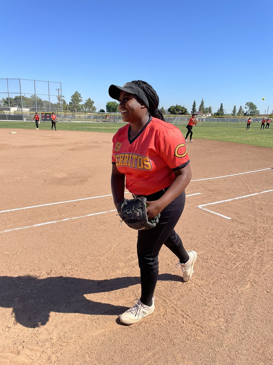 CerritosHSSB's tweet photo. Ready for our game today. At Artesia at 3:15. Go Dons! https://t.co/t5jSPajuJW