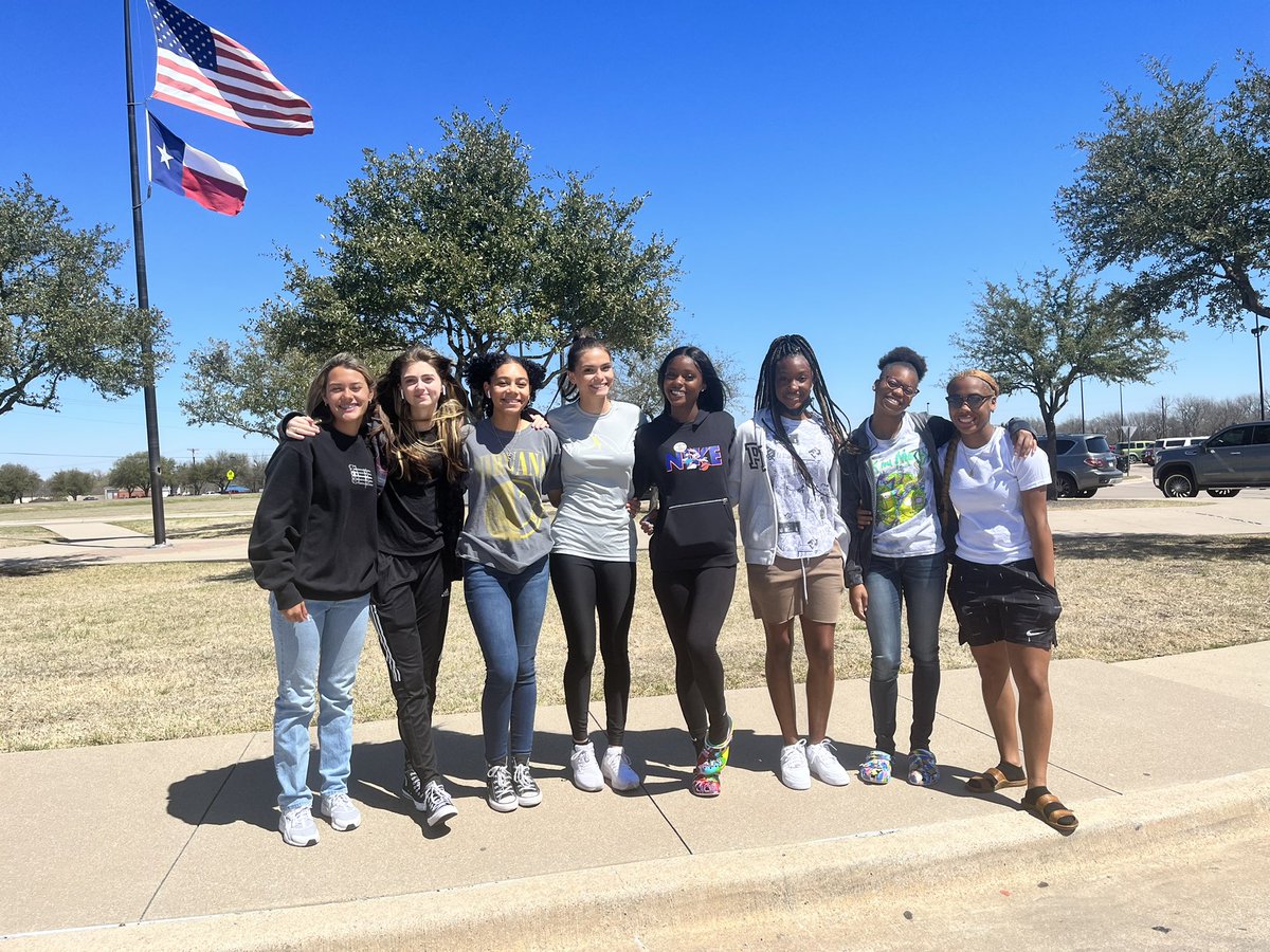 Texas Relays here they are! They are pumped to be running against the best this week!